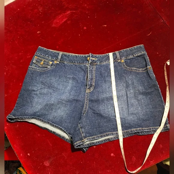 L.A. Blues Jeans Shorts - Picture 2 of 6